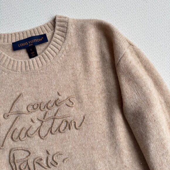 Louis Vuitton Cursive Signature Pullover - Picture 9 of 12
